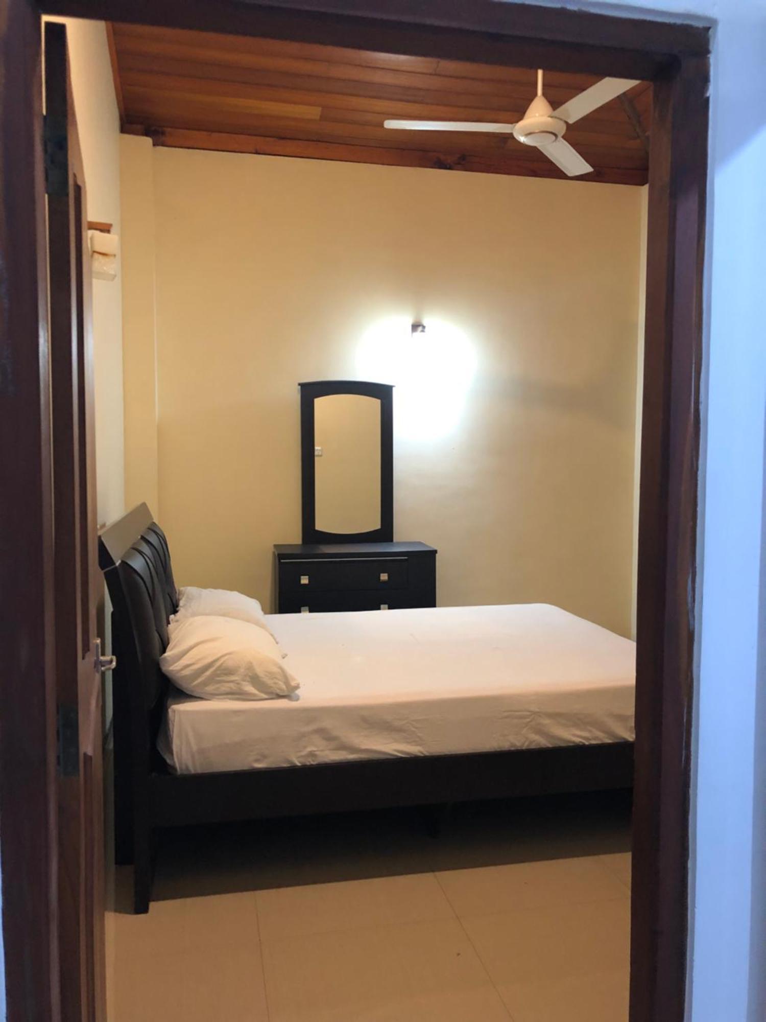 senarathna guest house Weligama Extérieur photo